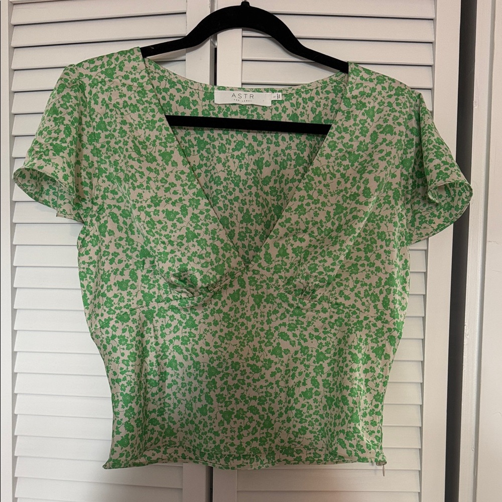 ASTR the Label Green Floral Blouse